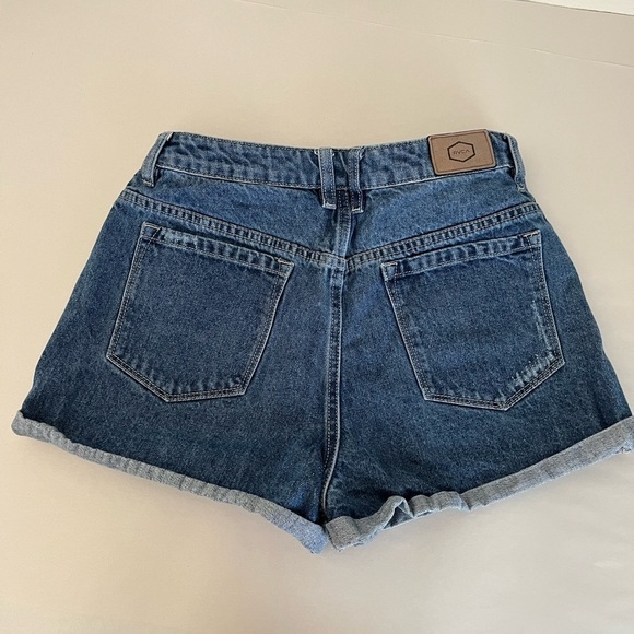 RVCA High Roller Denim Jean Cuffed Shorts Size 27 - Picture 3 of 5